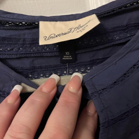 Universal Tread Balloon Long Sleeve Tie Front Blouse - Picture 5 of 6